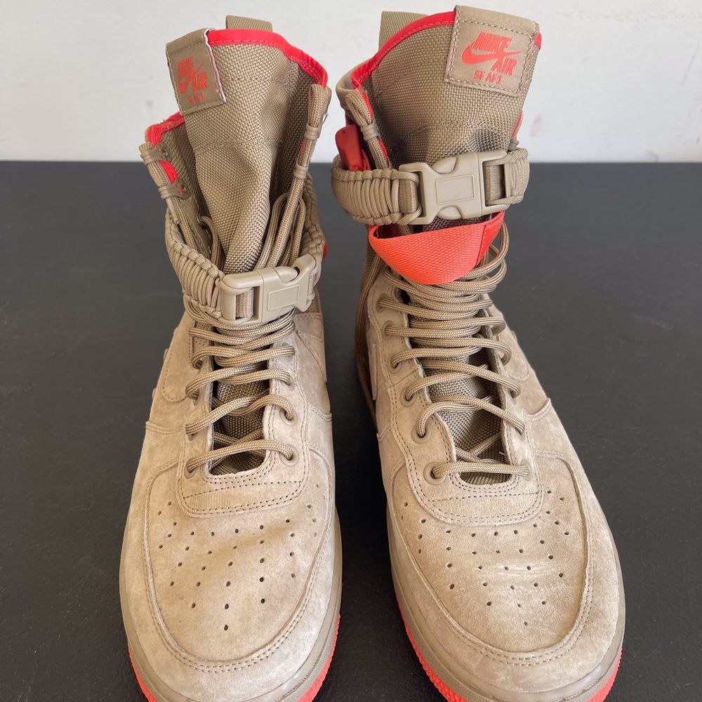 Mens size 11 nike high top sneakers